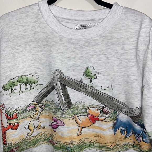 Disney Winnie The Pooh Sweatshirt Womens Medium Good Friends Graphic Modern - Picture 3 of 11